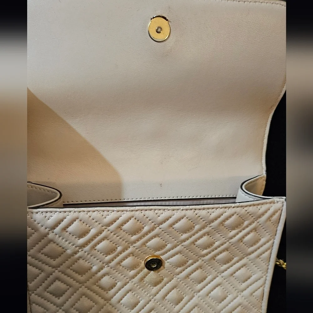 Tory Burch Elegant Fleming Blush Pink Quilted Shoulder Bag